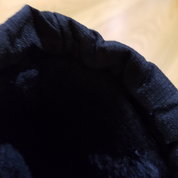 Girls Winter Boots and Disney Princess Hat - Picture 5 of 6